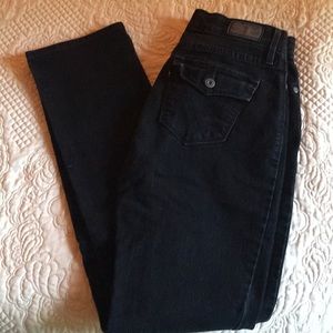 Black Levi’s jeans